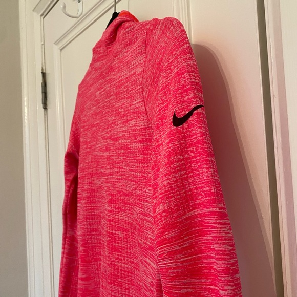 Nike pink thermal long sleeve - Picture 3 of 5